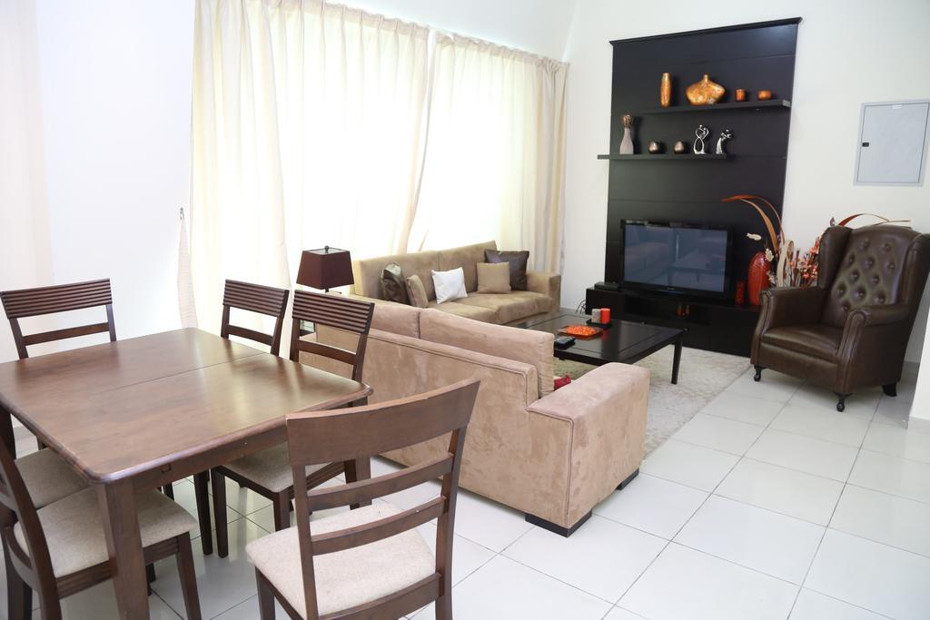 Armada Living - Holiday Homes Rental Дубай Екстер'єр фото